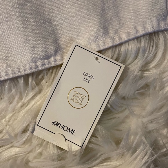 H&M Home White Linen Pillow Cover | 20x20 - Picture 2 of 6